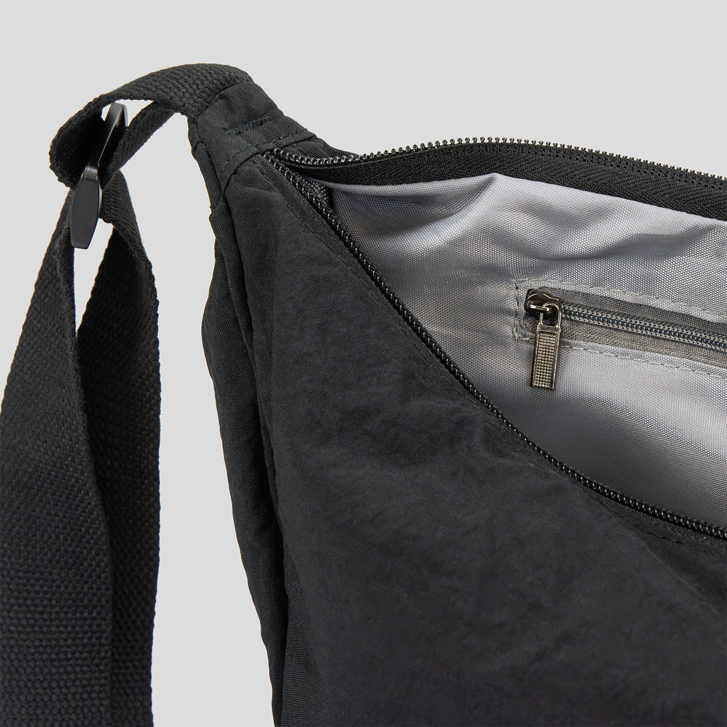 Selene Moon Bag